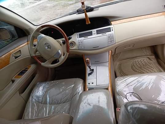 A picture of 2006 Toyota Avalon for sale