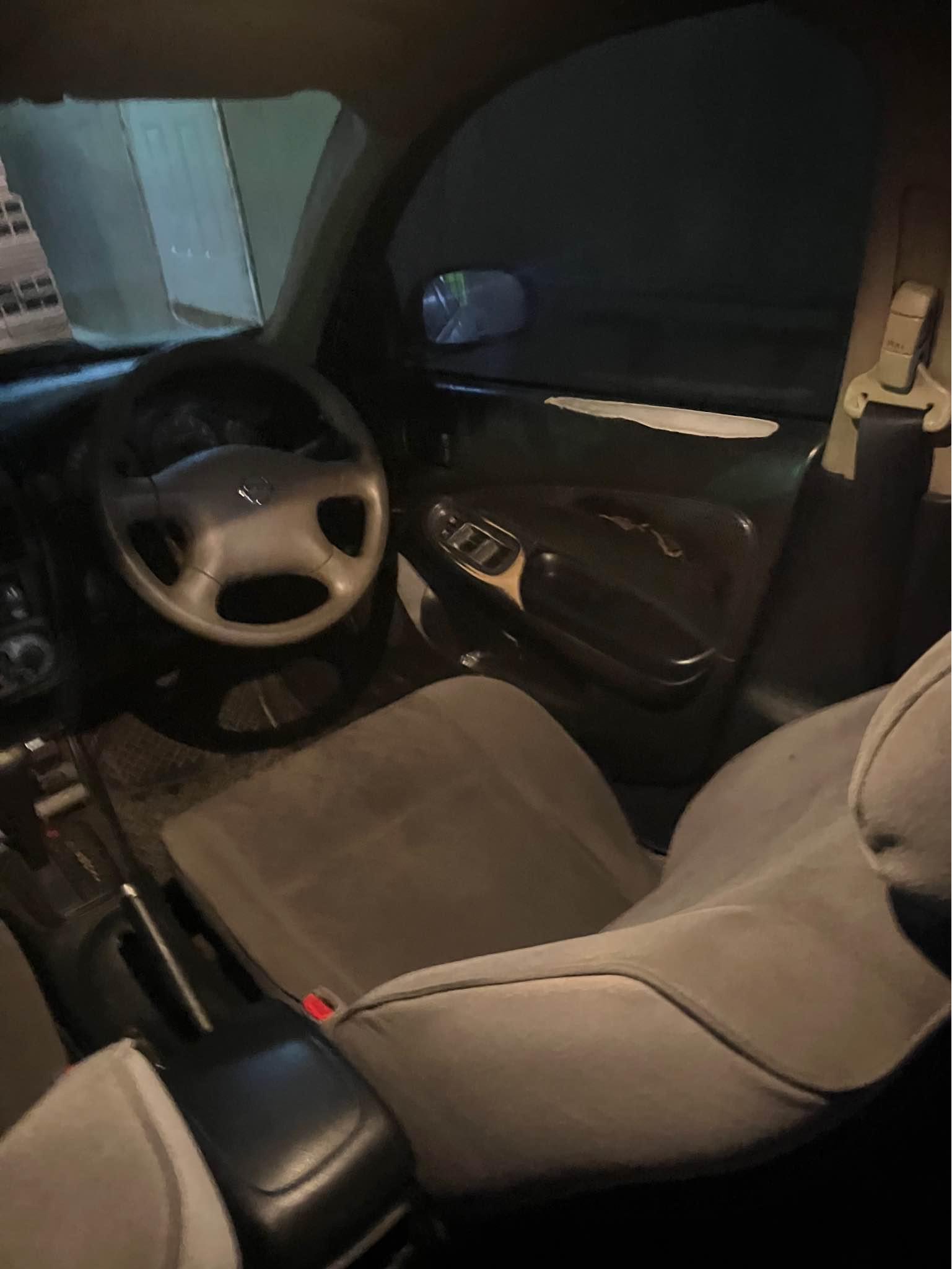 nissan almera