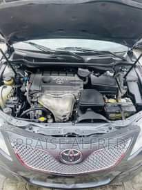 A picture of 2010 Toyota Camry Se