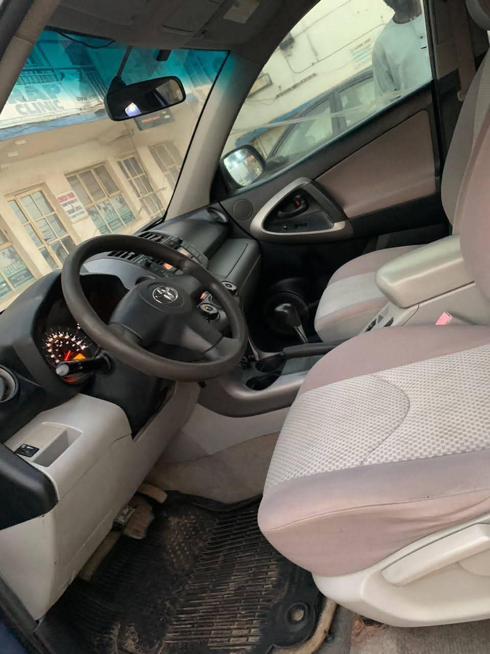 A picture of 2008 Rav 4 2008
