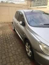 A picture of Peugeot 306