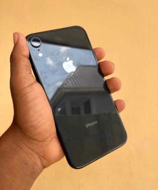 A picture of iPhone XR Gb64 battery 84 Face 0745006605 NAKUPA NA BOX