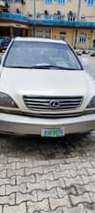 A picture of EXTREMELY CLEAN LEXUS RX300