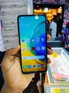 A picture of Tecno camon 16 premier