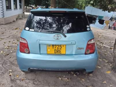 A picture of TOYOTA IST