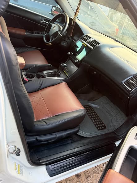 A picture of Clean Honda DC 2007