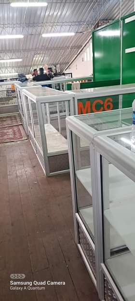 shops