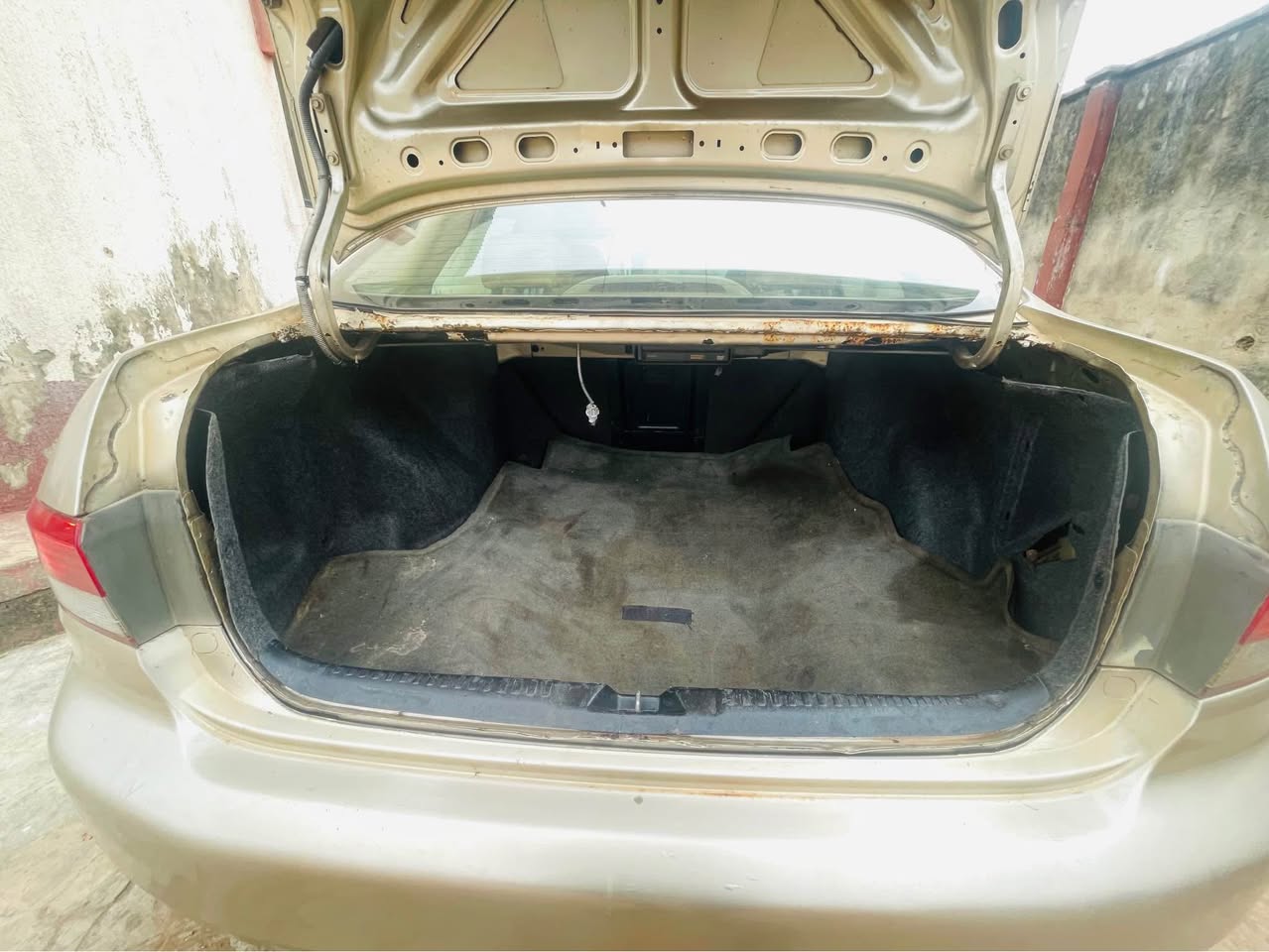 A picture of 2004 HONDA ACCORD