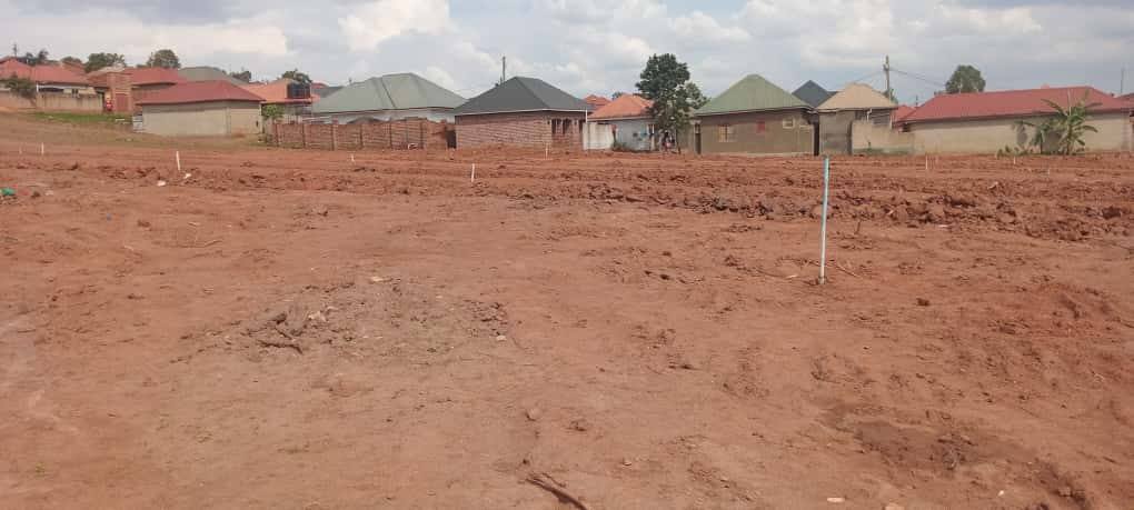 A picture of Plots at Nansana town starting from UGX15M
