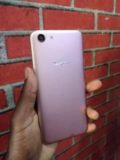 A picture of OPPO A83 64GB