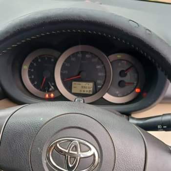 A picture of TOYOTA VANGUARD