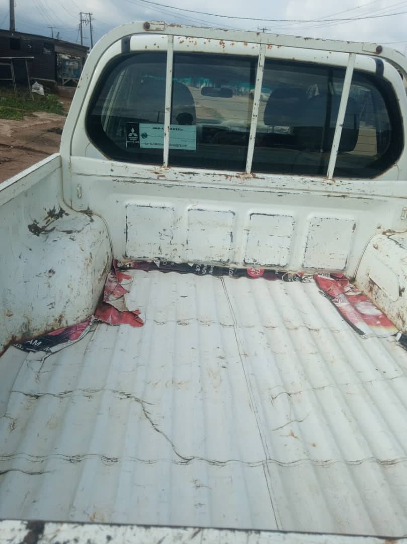 A picture of Mitsubishi van