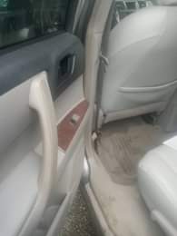 A picture of Dealers market Toyota Highlander 08 model Engine gear and ac