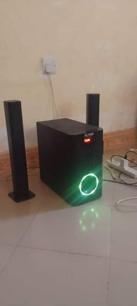A picture of Iyo mziki mnee joo uchukue
