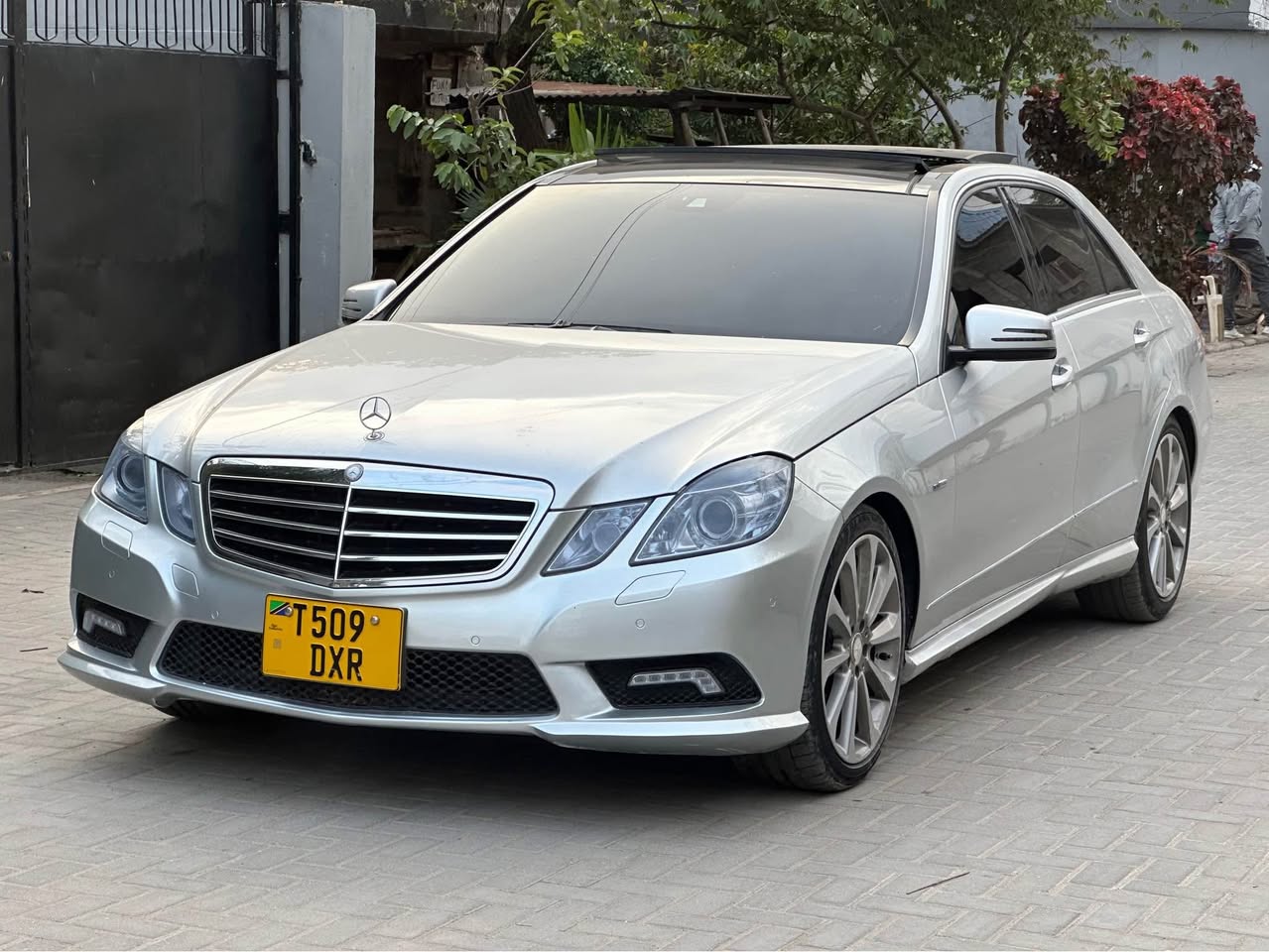 A picture of MERCEDES BENZ E CLASS