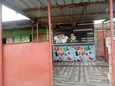 shops