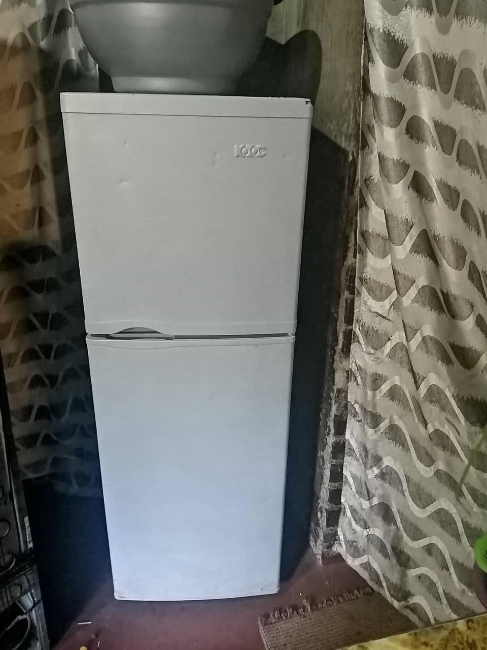 classifieds/fridges