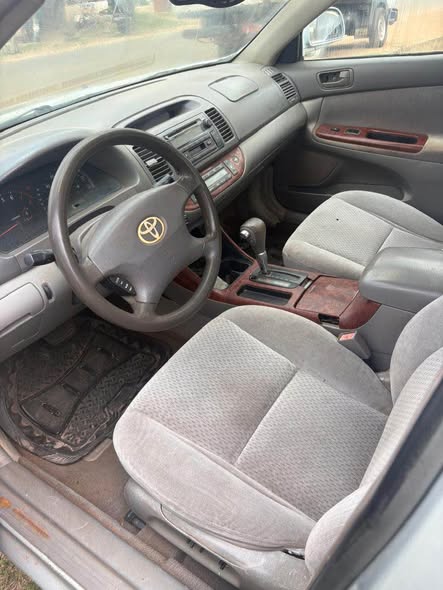 A picture of Toyota Camry 2004 2005