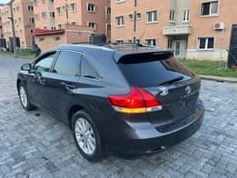 A picture of WOW This is mint clean Toyota venza 2010 model registered