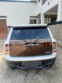 A picture of 2010 Mini Cooper club man keyless untempered engine and gear