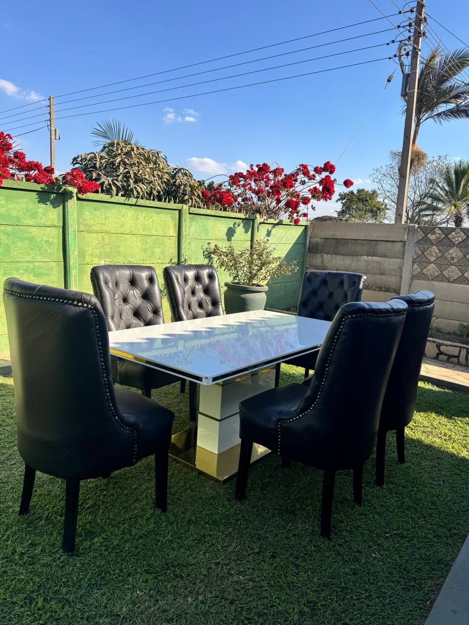 classifieds/furniture sofas