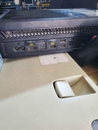 A picture of XBOX ONE INA GAME MBILI ZA MPIRA NA INA 1TB