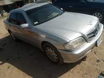A picture of 2000 MERCEDES BENZ C23O