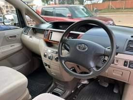 A picture of Toyota Noah