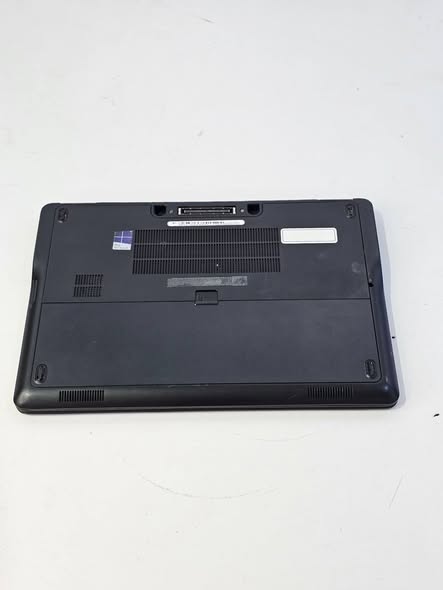 A picture of Dell latitude 7250