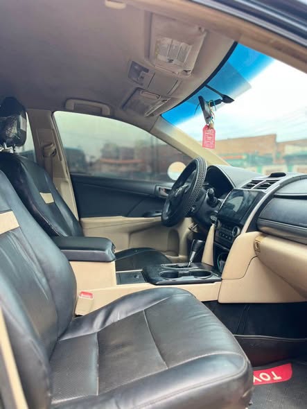 A picture of 2013 Toyota Camry Sport