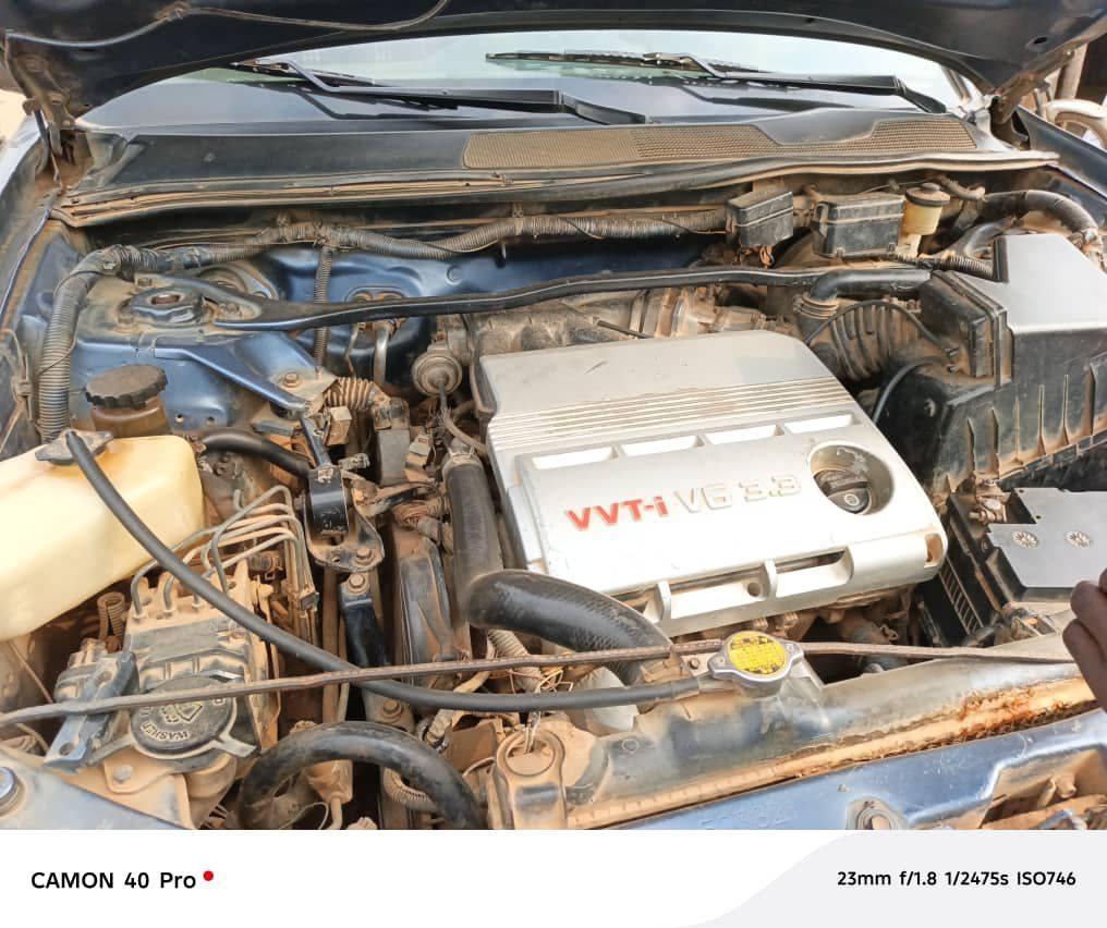 A picture of Toyota Highlander 04