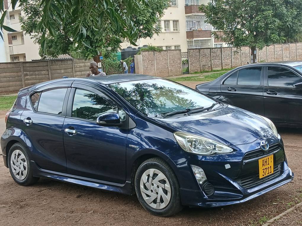 A picture of Aqua for sale 2016 hybrid recent import
