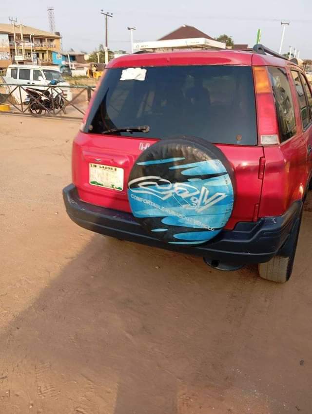 A picture of 2000 HONDA CRV