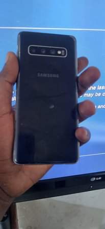 A picture of SAMSUNG GALAXY s10