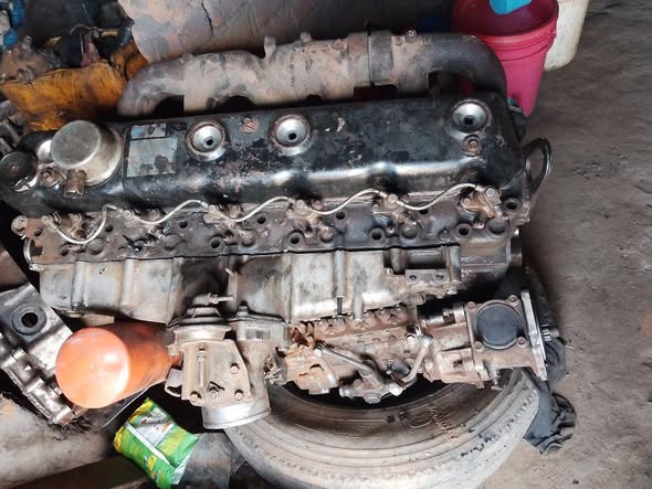 A picture of Fuso fighter 6d16 engine for sale