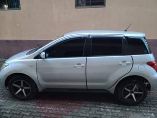 A picture of Car