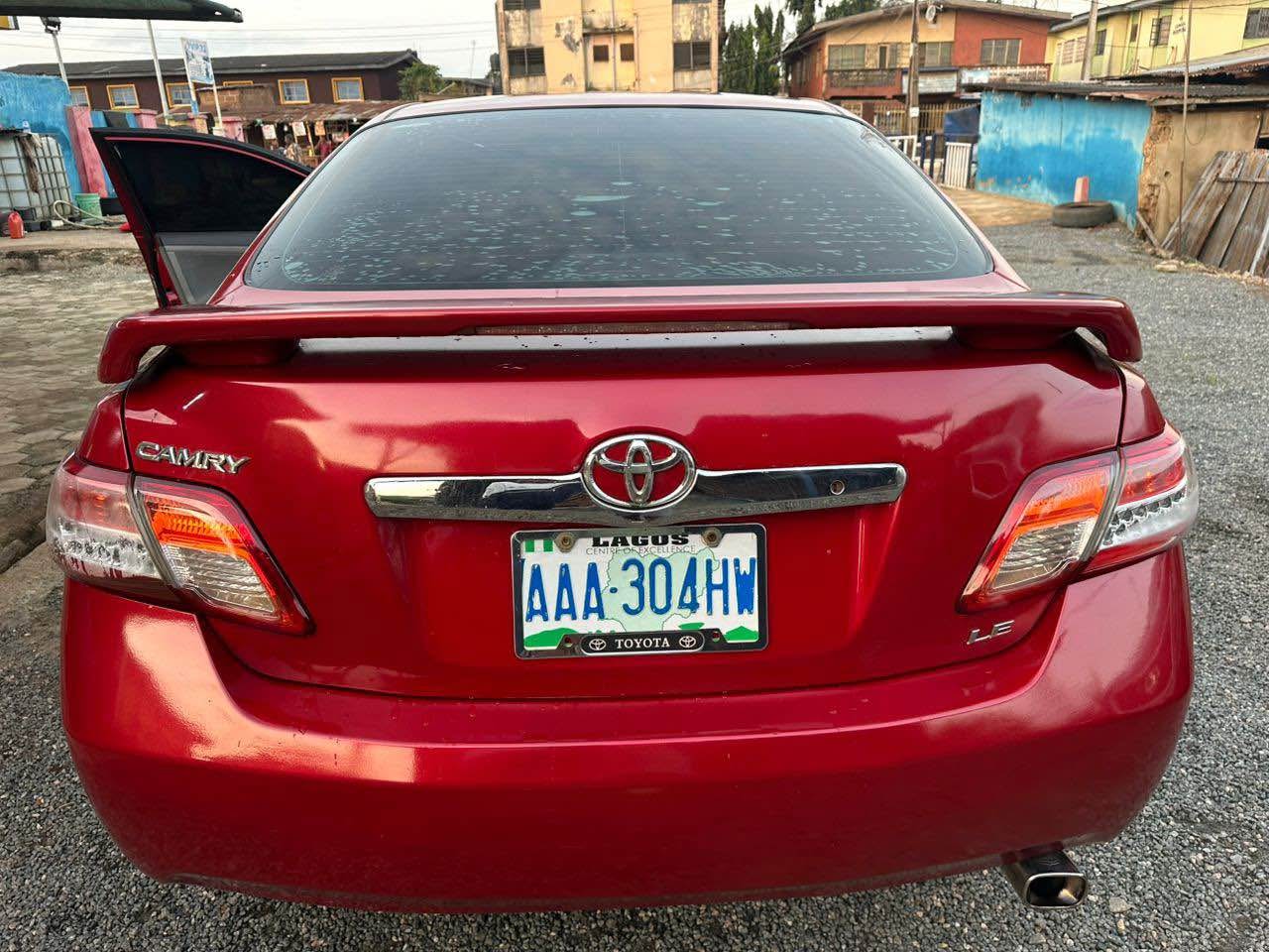 A picture of TOYOTA CAMRY 2007