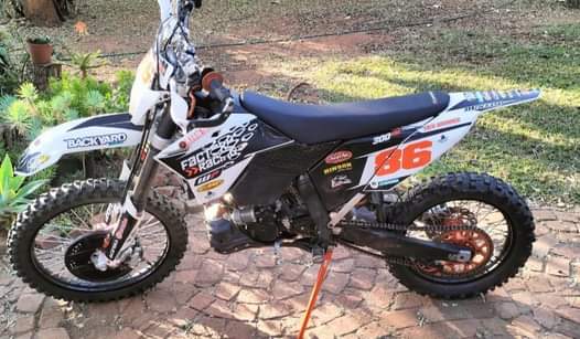 CARS,BAKKIES,BIKES A.