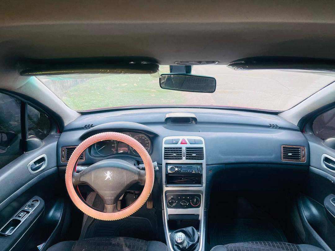 A picture of PEUGEOT 307 manual transmission kaduna 08134741638