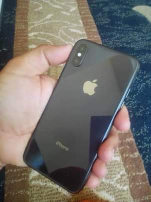 A picture of Iphone x