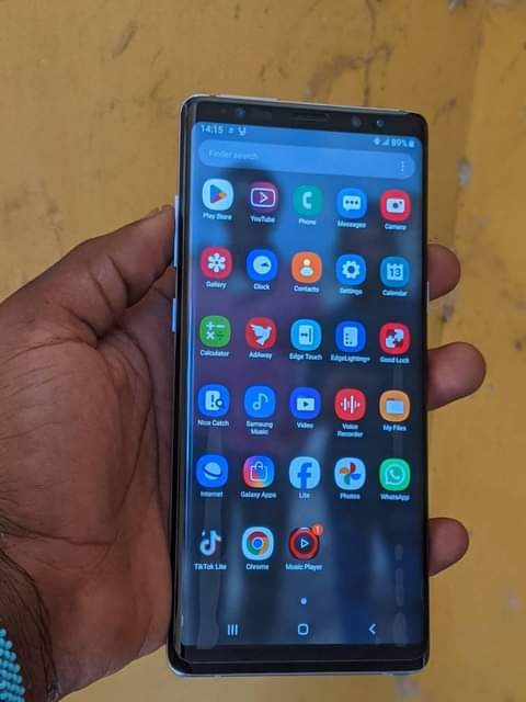 A picture of SAMSUNG NOTE8