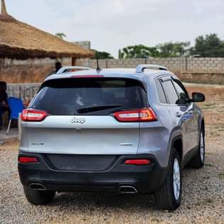A picture of CHEROKEE JEEP LATITUDE
