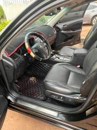 A picture of 2012 Lexus Es350 Extremely Clean Untampered engine Gear smooth Chilling