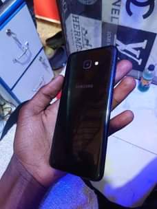 A picture of Samsung galaxy j4core