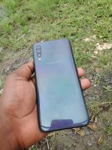 A picture of Samsung a70