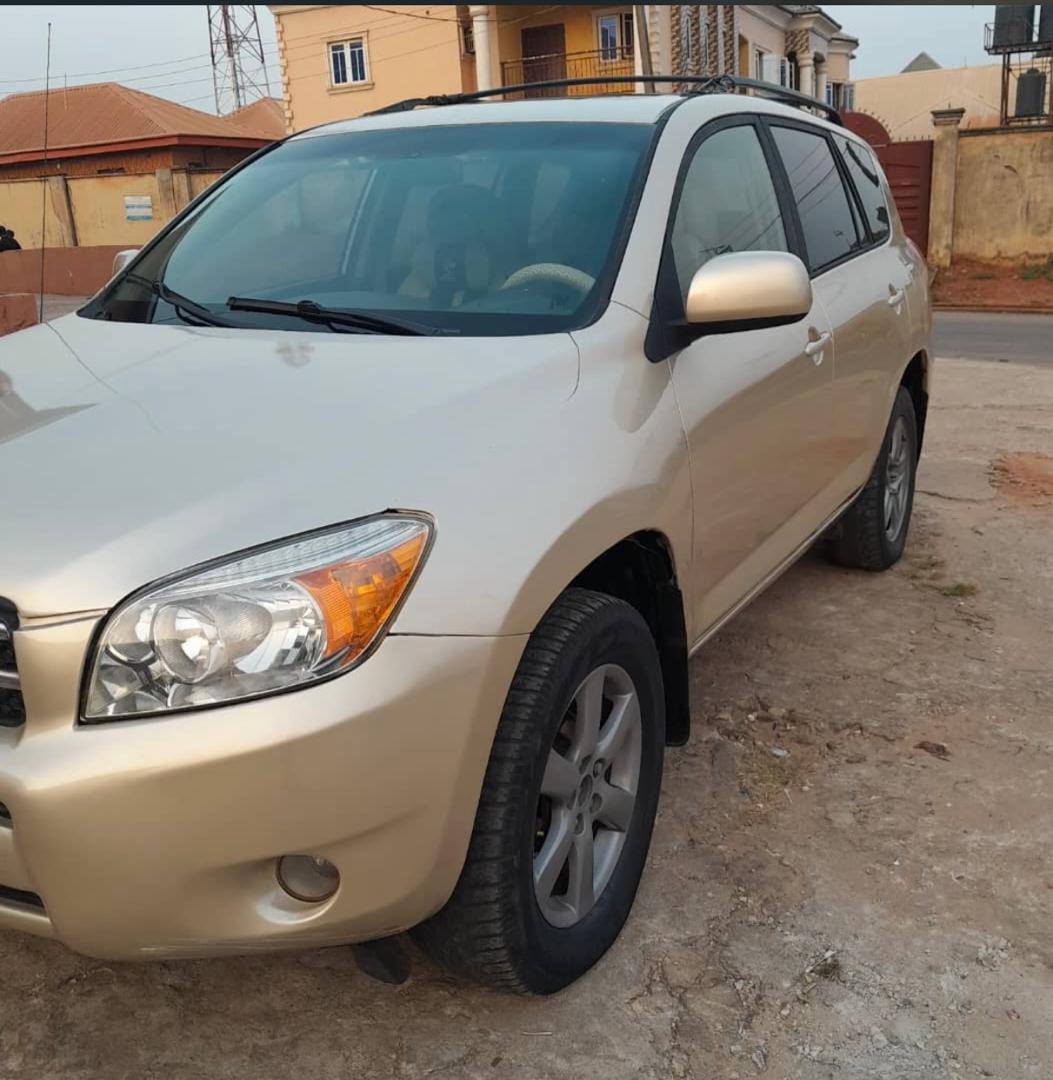 A picture of Toyota RAV4