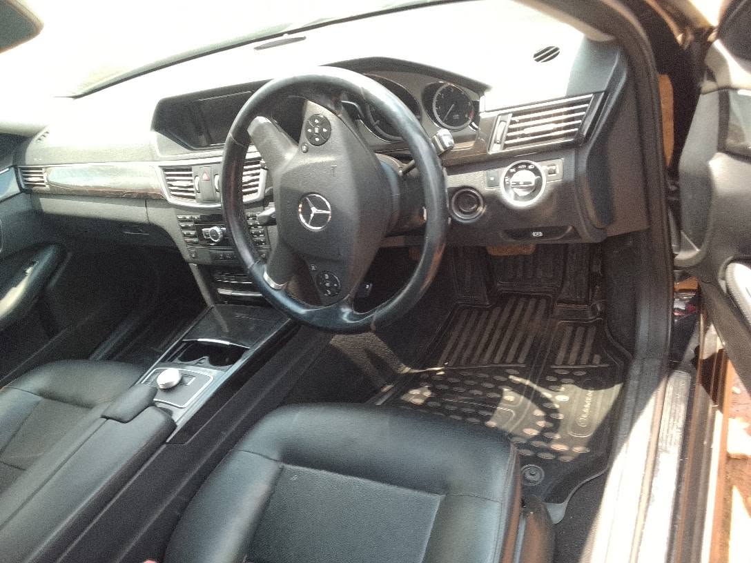 A picture of Mercedes Benz