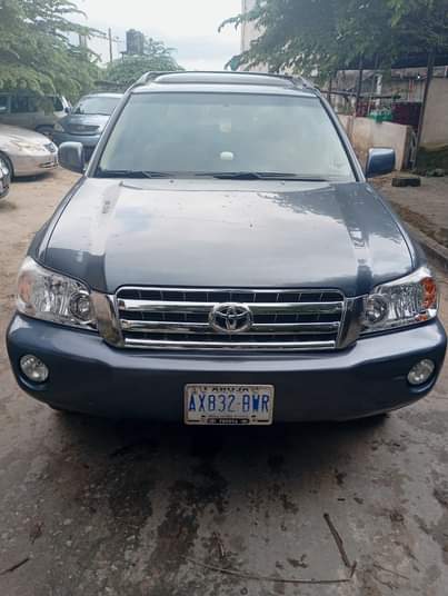 A picture of Slightly used super sharp Toyota Highlander Price 6m slightly negotiable