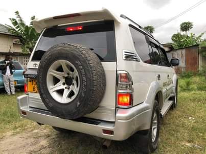 A picture of TOYOTA PRADO MCHAGA