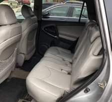 A picture of Toyota RAV4 08 V6plug less that a year used Flashed
